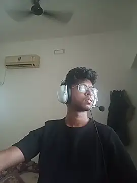 Snapshot of letsplaygame chatting on July 18, 7:12 am letsplaygame online show from July 18, 7:12 am