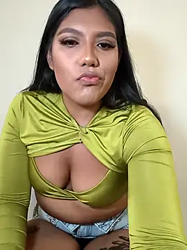aleenavarro online show from April 23, 8:33 pm
