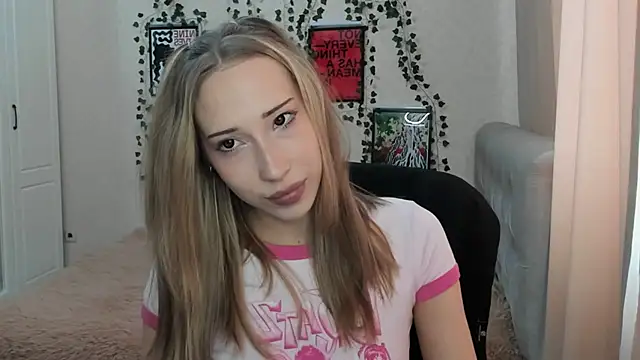 Emmarayder online show from May 4, 11:06 am