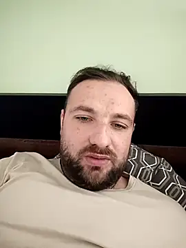 HerkulesXXXn online show from April 1, 11:00 am