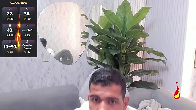 noahdark  online show from May 2, 2:05 am