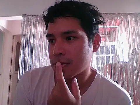 Snapshot of Ian-yin08 chatting on April 22, 6:42 pm Ian-yin08 online show from April 22, 6:42 pm