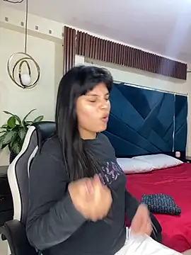 Snapshot of SamanthaColen_ chatting on April 1, 2:45 am SamanthaColen online show from April 1, 2:45 am