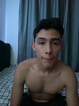 Snapshot of jmaxter chatting on April 6, 4:46 am jmaxter online show from April 6, 4:46 am