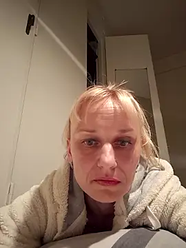 RinaSunX online show from April 3, 12:52 am