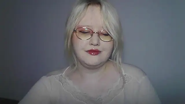 Elayne Sweet online show from June 28, 6:08 am