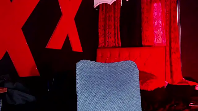 AlanFox1 online show from May 29, 1:31 pm
