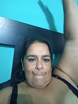 Snapshot of lucianamorocha chatting on April 10, 12:27 am lucianamorocha online show from April 10, 12:27 am