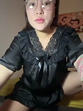 Lina-Naughty online show from May 1, 5:45 am