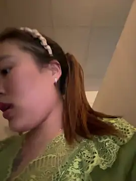 Lina-Naughty online show from May 18, 6:19 am