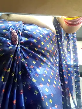 Snapshot of Legend_choice chatting on April 2, 1:09 pm Legend choice online show from April 2, 1:09 pm