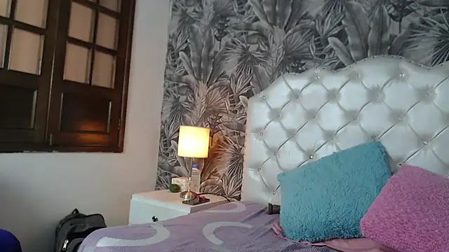 ViviJones online show from May 26, 7:43 pm