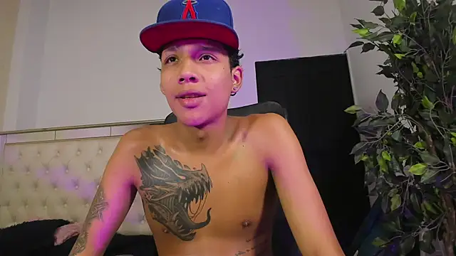 Gold Pleasuree online show from April 18, 3:32 am