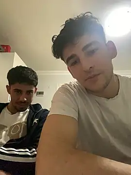 youmeloveyou online show from March 31, 7:47 pm