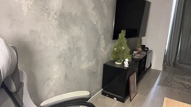 Snapshot of Slatka_torta chatting on April 11, 7:45 am Slatka torta online show from April 11, 7:45 am