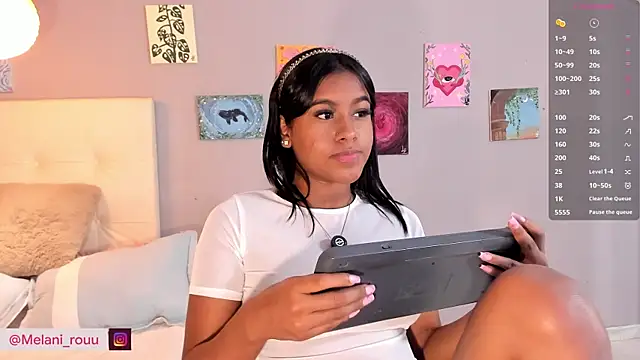 Snapshot of Melaniaa_Roussee chatting on April 22, 12:24 am Melaniaa Roussee online show from April 22, 12:24 am