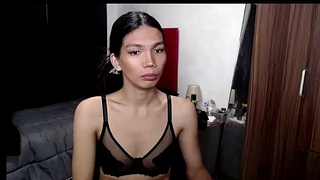 hikarilust23xx online show from May 22, 6:13 pm