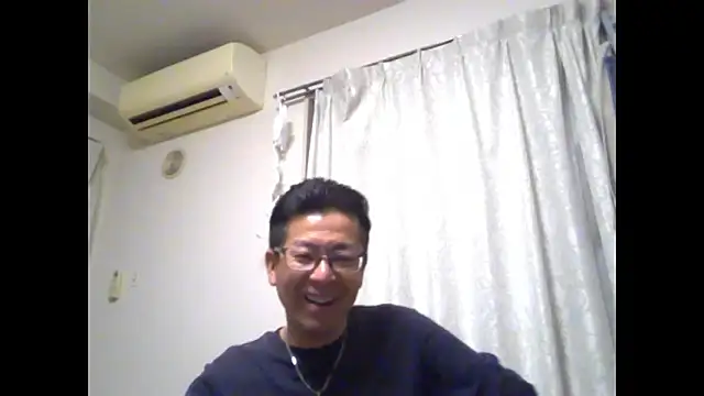Snapshot of zakochin1106 chatting on May 14, 1:07 pm zakochin1106 online show from May 14, 1:07 pm