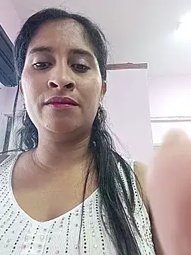 SofiaMendez1  online show from May 26, 2:35 pm