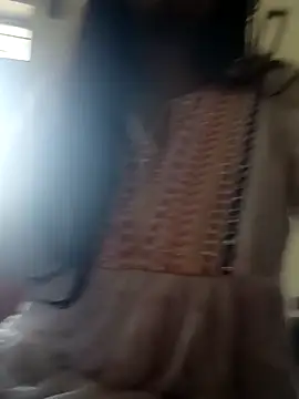 Snapshot of Cute_Kavita02 chatting on April 6, 4:46 am Cute Kavita02 online show from April 6, 4:46 am