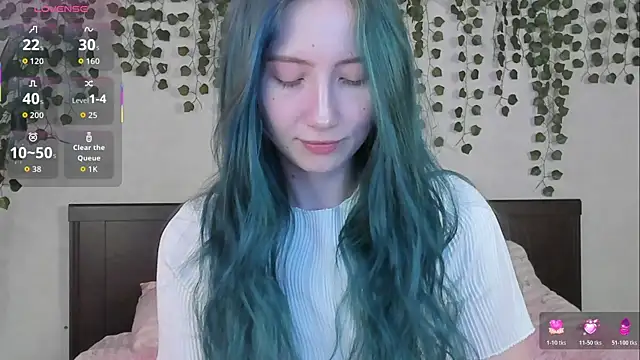 Snapshot of Leona_Vixen chatting on May 26, 11:34 pm Leona Vixen online show from May 26, 11:34 pm