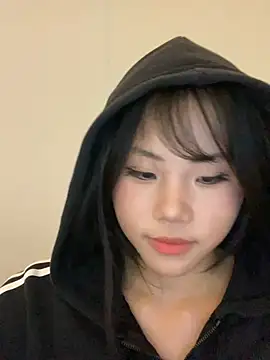 Snapshot of Lina_577 chatting on April 9, 6:41 am Lina 577 online show from April 9, 6:41 am