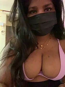 Snapshot of Shalu_naughty69 chatting on April 14, 5:02 am Shalu naughty69 online show from April 14, 5:02 am