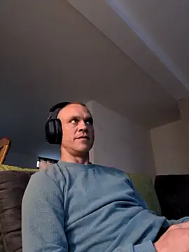 jocass1628 online show from April 2, 7:28 am