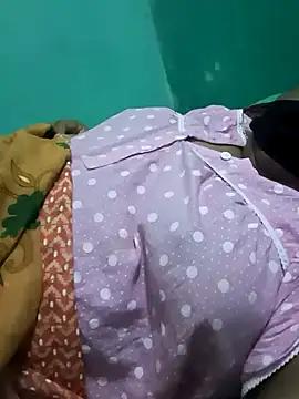 Snapshot of Adihotgirl-97 chatting on April 16, 12:28 pm Adihotgirl-97 online show from April 16, 12:28 pm