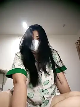 Alicee 001 online show from April 7, 4:29 pm