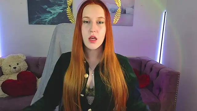 Snapshot of EvaBellea chatting on May 6, 1:27 pm EvaBellea online show from May 6, 1:27 pm