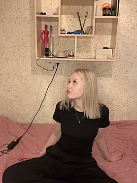 Velunari  online show from April 8, 2:28 pm