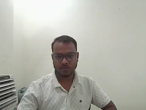 Snapshot of RajaDarling26 chatting on July 23, 6:44 am RajaDarling26 online show from July 23, 6:44 am