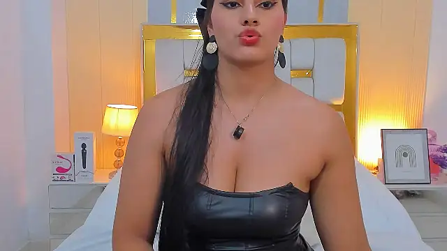Alara Keyy online show from May 17, 9:22 pm