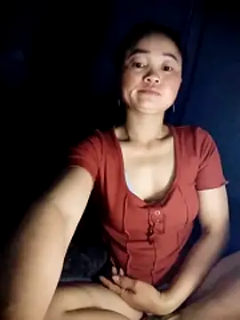 Tieuvy122 online show from May 9, 9:20 pm