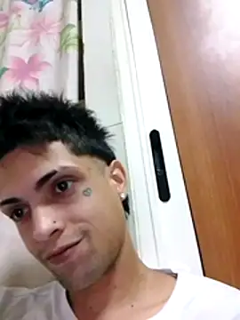 PornoCubanohot online show from April 2, 11:24 pm