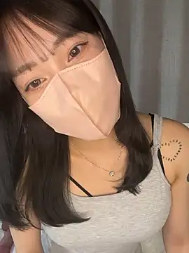 liz 05 online show from July 2, 4:29 am