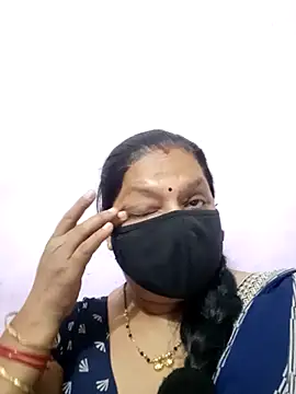Snapshot of PINKI_024 chatting on April 30, 5:36 am PINKI 024 online show from April 30, 5:36 am