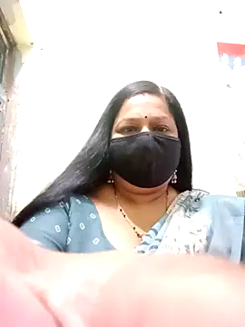 Snapshot of PINKI_024 chatting on May 2, 6:07 am PINKI 024 online show from May 2, 6:07 am