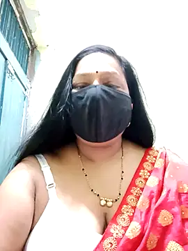 Snapshot of PINKI_024 chatting on May 6, 5:46 am PINKI 024 online show from May 6, 5:46 am