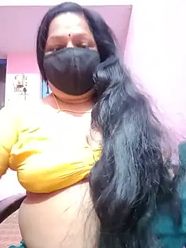 Snapshot of PINKI_024 chatting on May 18, 7:25 am PINKI 024 online show from May 18, 7:25 am