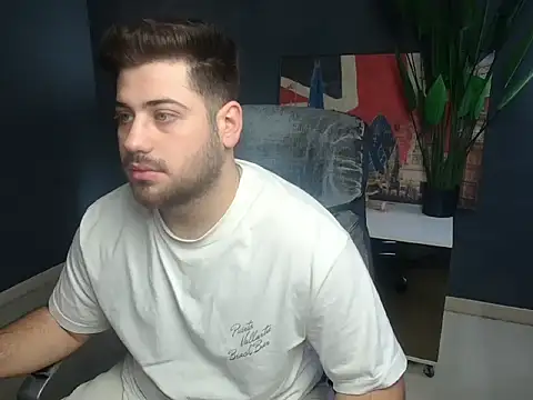 Snapshot of DaxGreer chatting on April 11, 4:17 am DaxGreer online show from April 11, 4:17 am