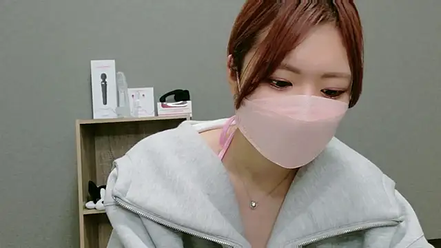 YUA 0425 online show from May 31, 7:04 am