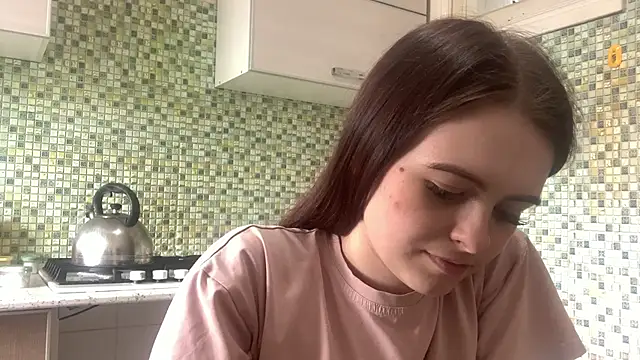 KikiAmino online show from May 16, 10:47 am