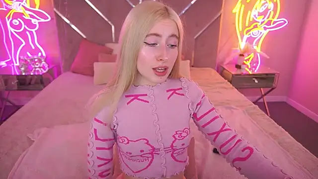 MelaniiePlay online show from May 10, 1:49 pm