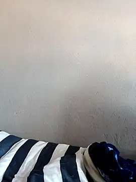 Snapshot of cutierany20 chatting on April 6, 2:18 pm cutierany20 online show from April 6, 2:18 pm