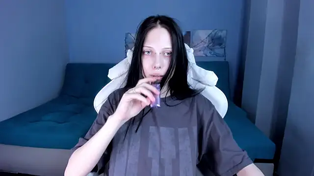 SugarBunny18 online show from July 9, 5:11 am