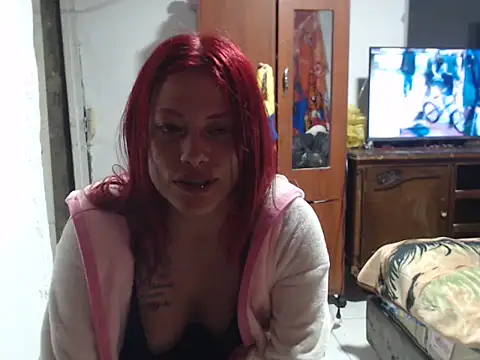 Snapshot of amber_squirtsx chatting on July 5, 3:23 am amber squirtsx online show from July 5, 3:23 am