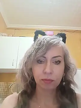 TaynaSecret online show from May 28, 8:50 pm