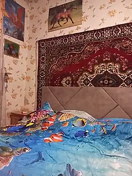 Snapshot of AuroKaria chatting on June 10, 6:51 pm AuroKaria online show from June 10, 6:51 pm
